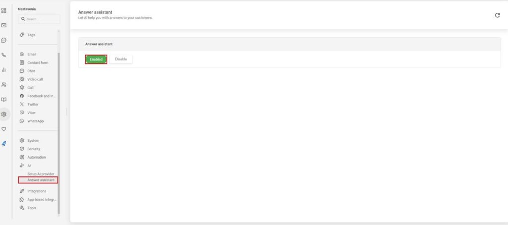 Imagen que muestra cómo habilitar el asistente de respuesta en LiveAgent