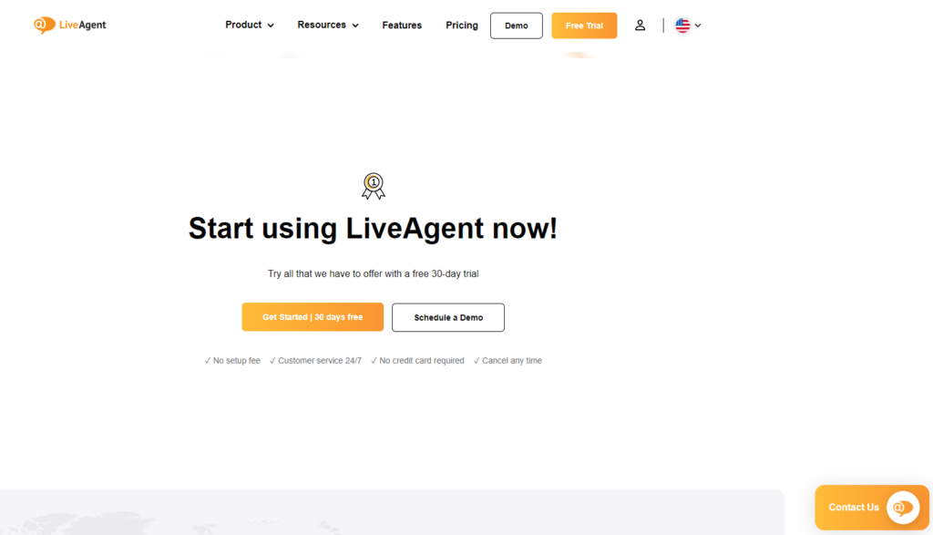 Imagen que muestra un llamado a la acción para la prueba gratuita de 30 días de LiveAgent y un botón de chat en vivo.
